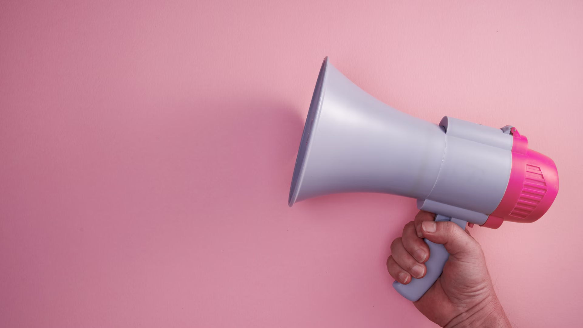 megaphone to visualize hype