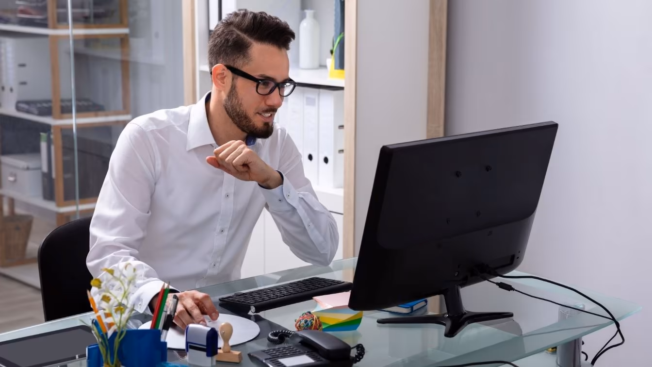 Automatische Transkription überprüfen und anpassen
